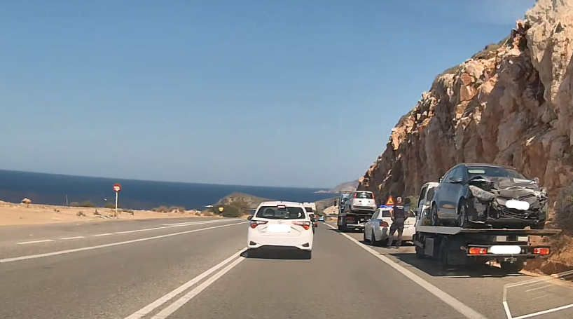 Σφοδρό τροχαίο στον ΒΟΑΚ – Σοβαρές ζημιές σε όχημα, ευτυχώς χωρίς τραυματισμό (φωτό)
