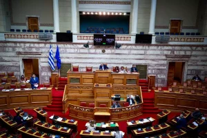 Βουλευτές ζητούν… διπλασιασμό της αποζημίωσης για τις κοινοβουλευτικές επιτροπές