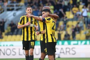 Η ΑΕΚ «διέσυρε» με 8-1 τον Πανσερραϊκό