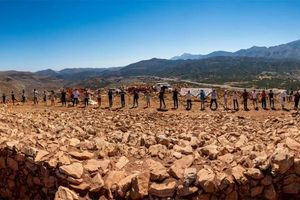 «Γιατί φοβούνται να προστατέψουν το μνημείο στην κορυφή της Παπούρας;»