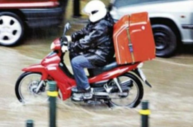 Υπουργείο Εργασίας: Έκτακτα μέτρα για την προστασία των εργαζομένων, λόγω της κακοκαιρίας