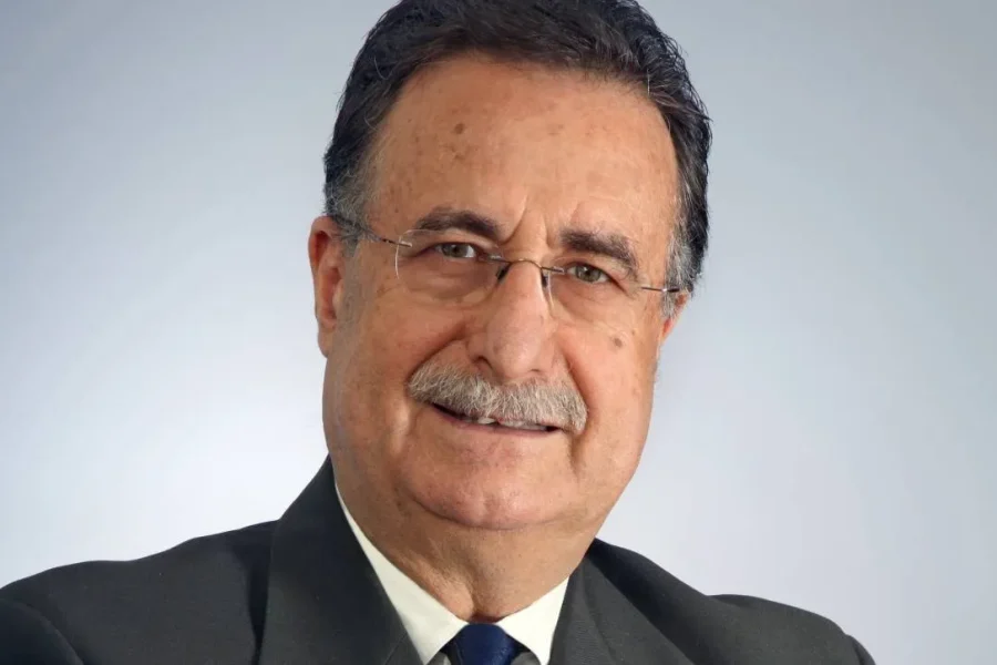 Ο Καζαντζάκης επιστρέφει στην Αμερική – Ο Κρητικός ομογενής πίσω από δύο μεγάλες θεατρικές παραστάσεις