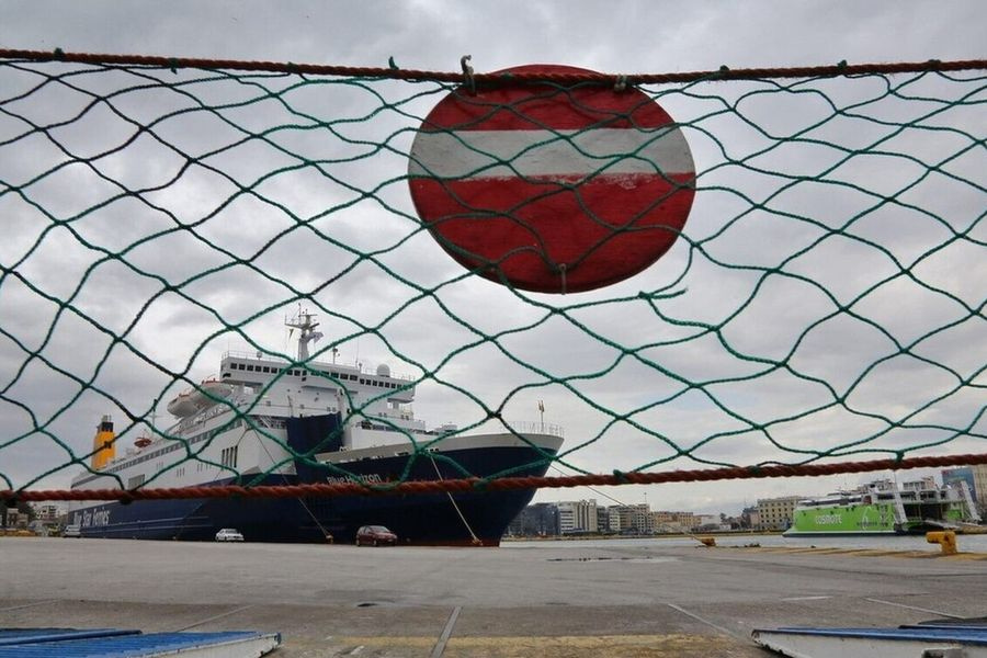 Απεργία: Δεμένα όλα τα πλοία στα μεγάλα λιμάνια της χώρας την Παρασκευή (30/10)
