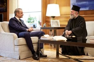 Ο Κρητικός Αρχιεπίσκοπος Αυστραλίας Μακάριος στο Μαξίμου