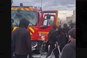 Μαθητικές κινητοποιήσεις στη Γαλλία: Σχεδόν 2.000 προσαγωγές, οι αποκλεισμοί εξαπλώνονται σε πανεπιστήμια