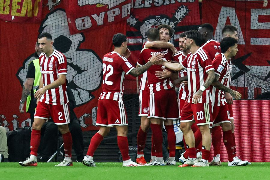 Super League: Πήρε το ντέρμπι ο Ολυμπιακός και μείωσε την απόσταση από την κορυφή