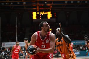 GBL: Με νίκες Ολυμπιακού και Κολοσσού ολοκληρώθηκε η 4η αγωνιστική