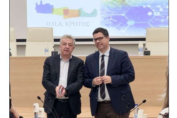 Σύσκεψη στην Περιφέρεια Κρήτης για το Εθνικό Πρόγραμμα Ανάπτυξης, τα νέα έργα και τις αποζημιώσεις