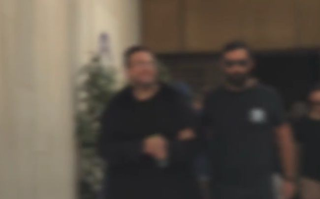 «Είμαι αθώος, είναι σκευωρία» είπε έξω από τη ΓΑΔΑ ο Φίλιππος Καμπούρης