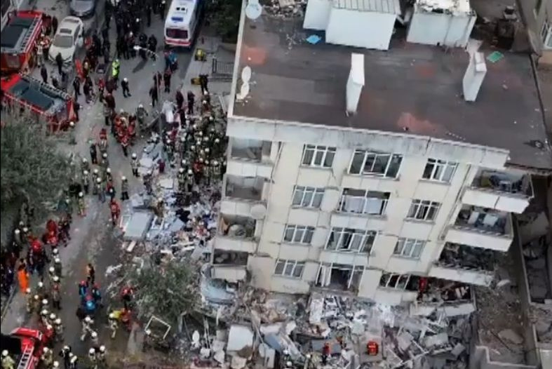 Κωνσταντινούπολη: 8 διασώθηκαν από κατάρρευση πολυκατοικίας στο Μάλτεπε — Αναζητούνται άλλοι έξι άνθρωποι