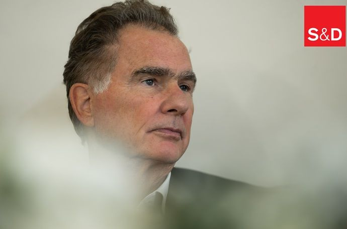 Δήλωση Νίκος Παπανδρέου για τον θάνατο της Μαρικάρμεν Αμπασκάλ