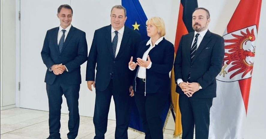Φραγκίσκος Παρασύρης από Βερολίνο: «Αδιανόητη η συμμετοχή της Τουρκίας στα ευρωπαϊκά αμυντικά προγράμματα και το SAFE – Όχι σε πωλήσεις Eurofighter χωρίς εγγυήσεις ασφάλειας για την Ελλάδα»