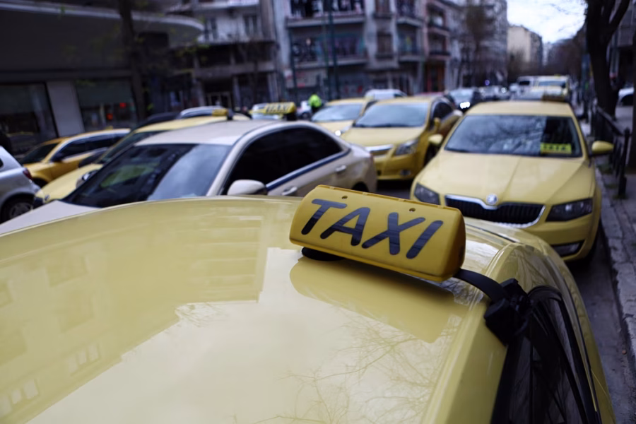 Νέα Ιωνία: Βίντεο ντοκουμέντο με την επίθεση του 35χρονου στην οδηγό ταξί