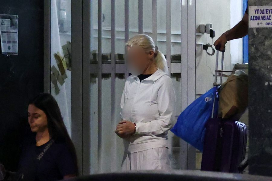Υπόθεση Μαζωνάκη: «Αντέδρασα ακαριαία – Όλα έγιναν μέσα σε ένα λεπτό» υποστηρίζει η γιατρός