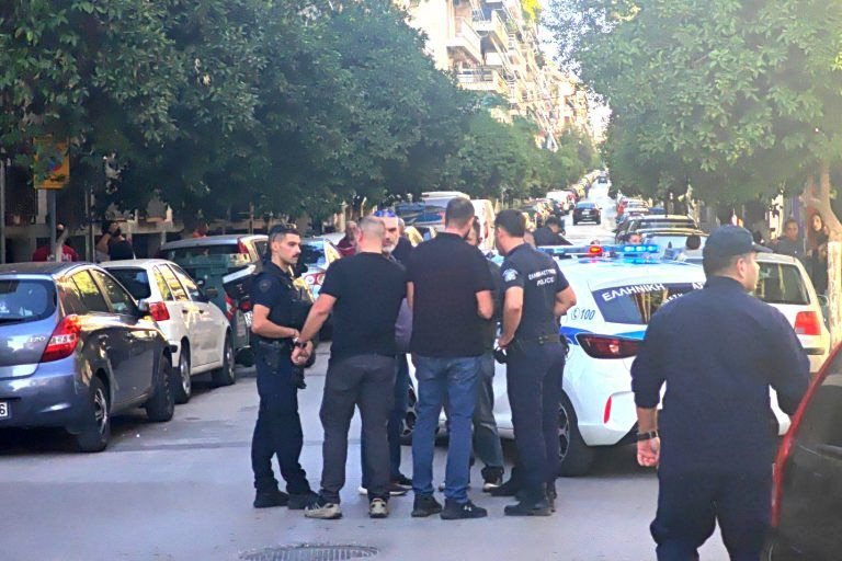 Καλλιθέα: Έληξε ο συναγερμός για τα ύποπτα φιαλίδια
