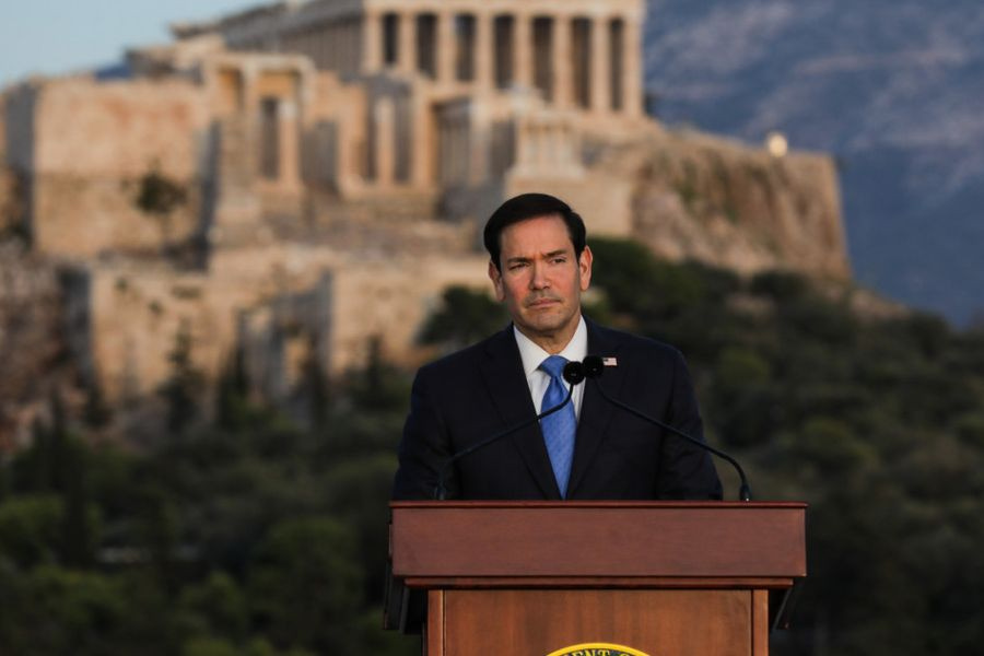 Πόσα ντόλαρς μας κόστισε η… προεκλογική περιοδεία του Ρούμπιο στην Αθήνα -Άλλα λόγια να αγαπιόμαστε…για το καλώδιο- Λέξη δεν είπε για τα ελληνοτουρκικά- Κατασκηνώνει στο Σύνταγμα …η ισπανική στεγαστική κρίση!