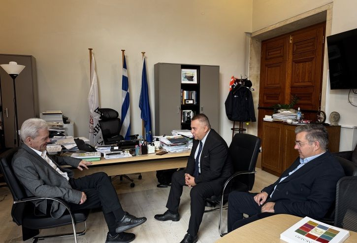 Συνάντηση του Δημάρχου Ηρακλείου Αλέξη Καλοκαιρινού με τον Πρύτανη του Ελληνικού Μεσογειακού Πανεπιστημίου Νεκτάριο Παπαδογιάννη