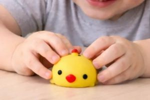 SOS για τα squishy toys: Το “αθώο” παιχνίδι που παραλίγο να τυφλώσει 4χρονο ενώ έπαιζε