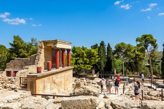 Κνωσός: “Μάχη” 12 μνηστήρων… για το παλάτι του Μίνωα – Ο “λαβύρινθος” να βγει ο εργολάβος, η έκπτωση και η βελτίωση της εισόδου του Έβανς!