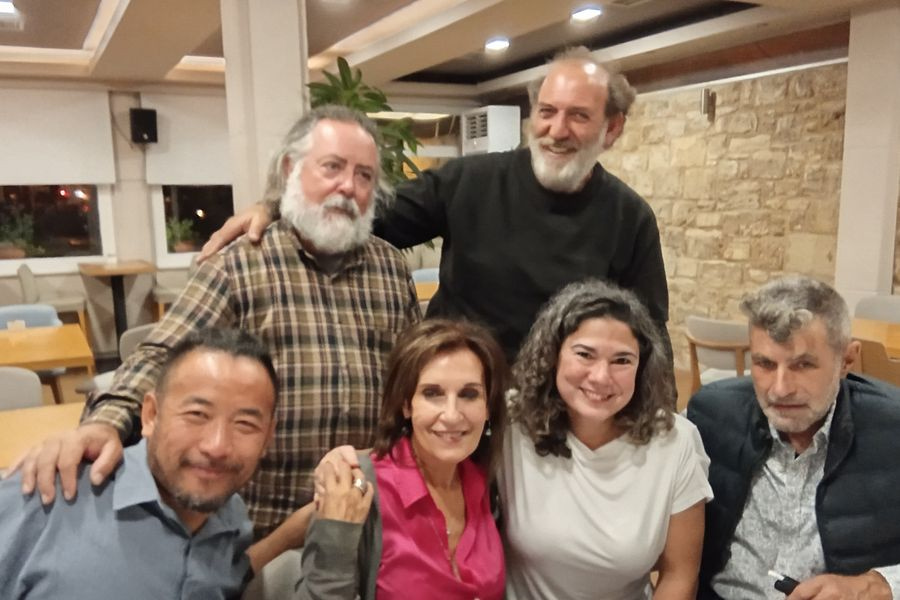 Μέσα από το λευκό μάρμαρο «αναδύονται» έργα τέχνης
