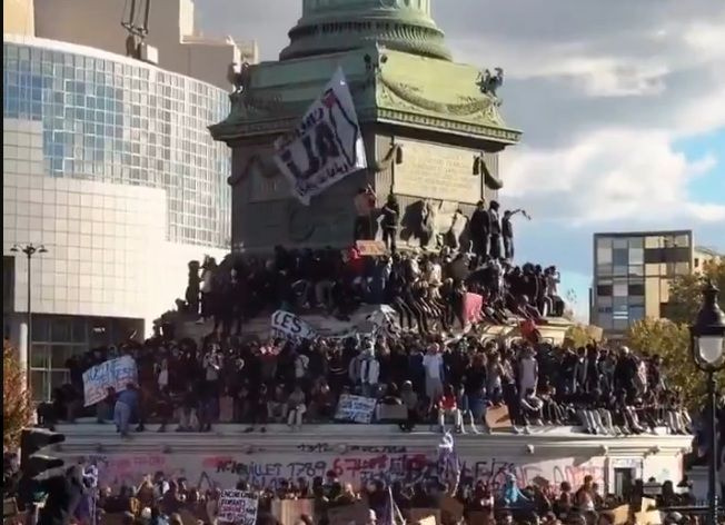 Γαλλία – μαθητικές διαδηλώσεις: Έξι μήνες πριν από τις προεδρικές εκλογές η γαλλική νεολαία υψώνει τη φωνή της