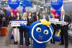 Απογειώθηκε η πρώτη πτήση της SKY express για τη Βαρκελώνη