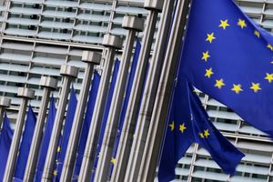 Θετική η Κομισιόν στα αιτήματα Ελλάδας και Ιταλίας για τη ρήτρα διαφυγής στην ενέργεια