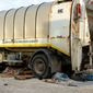 Εικόνες-σοκ στην Ιεράπετρα: Μετανάστες κοιμούνται κάτω από απορριματοφόρα