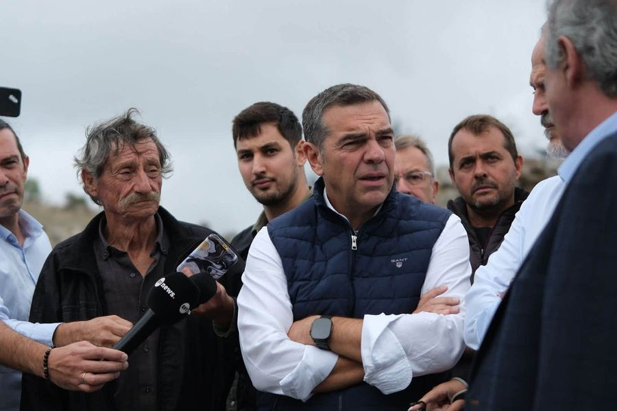 Περιοδεία Τσίπρα στο Ρέθυμνο: «Η πολιτεία πρέπει να σταθεί δίπλα στους παραγωγούς που επλήγησαν»