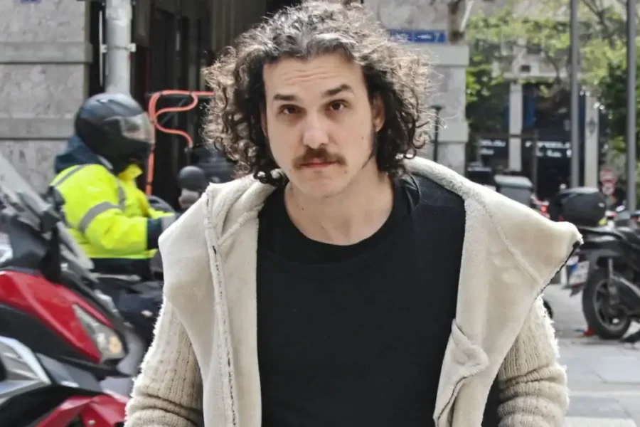 Αιμιλιανός Σταματάκης: Όταν συνεργάστηκα με τον Νίκο Καρβέλα ήταν αρκετά απαιτητικός, σκληρός και απότομος