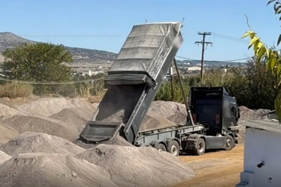 Πάνω από 3.500 τόνοι επικίνδυνων αποβλήτων από υλικά μπαταριών σε αγροτική περιοχή του δήμου Δέλτα