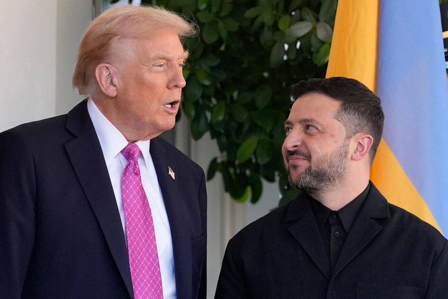 Νέες αιχμές Ζελένσκι κατά του Τραμπ: «Δεν είναι σωστό να με συγκρίνουν με τον Πούτιν – Είναι δολοφόνος»
