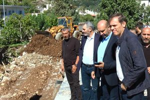 Στον Μυλοπόταμο Κλιμάκιο του ΠΑΣΟΚ – Άμεση καταγραφή, αποκατάσταση και αποζημίωση των πληγέντων