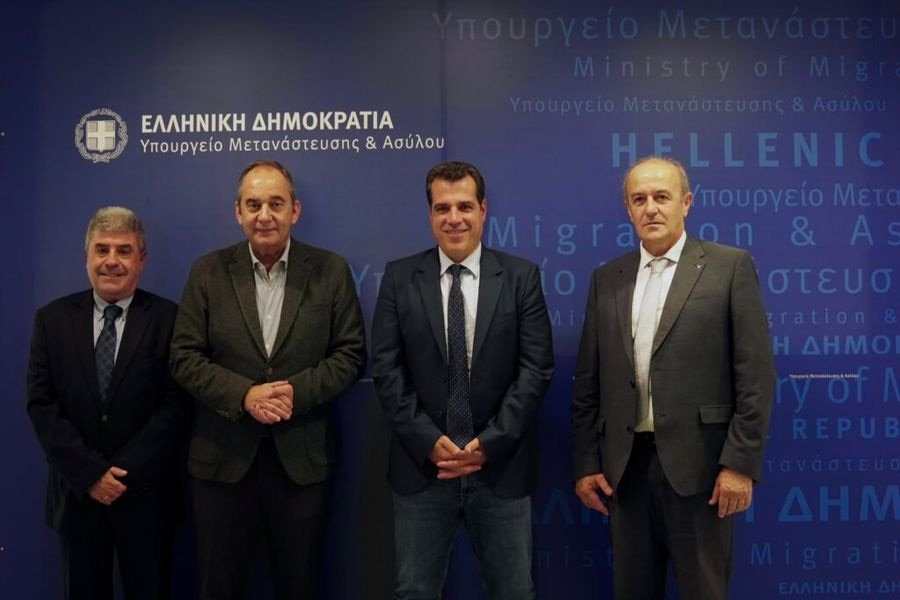 Συνάντηση Πλεύρη με Πλακιωτάκη και Φραγκούλη για τις μεταναστευτικές ροές στην Ιεράπετρα – Κάλυψη δαπανών και αντισταθμιστικά έργα