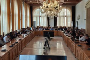 Τεχνική συνάντηση εργασίας στη Λότζια με προέδρους Δημοτικών Κοινοτήτων υπό τον Δήμαρχο Ηρακλείου για την αποτίμηση των ζημιών από την κακοκαιρία