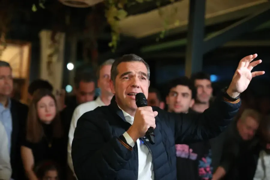 Τσίπρας στην Ηλιούπολη: Αυτός ο χειμώνας να είναι ο τελευταίος με Μητσοτάκη και ΝΔ
