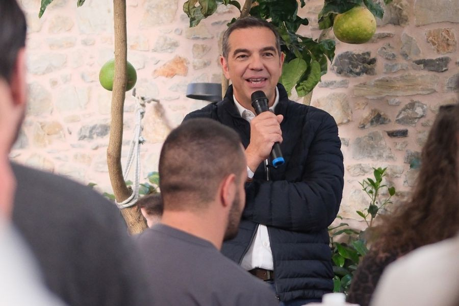 Τσίπρας για Γκράβα: Η κυβέρνηση κρύβεται και πετά το μπαλάκι όπου τη βολεύει