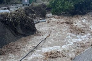 Συναγερμός στο Αμάρι Ρεθύμνου: Σε χειμάρρους μετατράπηκαν οι δρόμοι στον Φουρφουρά
