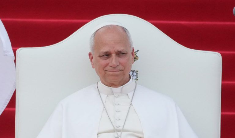Σε χειρουργική επέμβαση θα υποβληθεί ο Πάπας Λέων ΙΔ’ – Διαγνώστηκε με όζο στον πνεύμονα