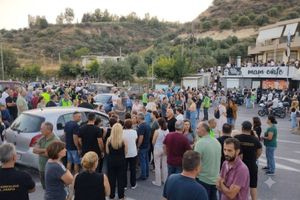 «Εκπνέει» η προθεσμία χωρίς εναλλακτική αντιπρόταση για τη δομή στους Αθανάτους