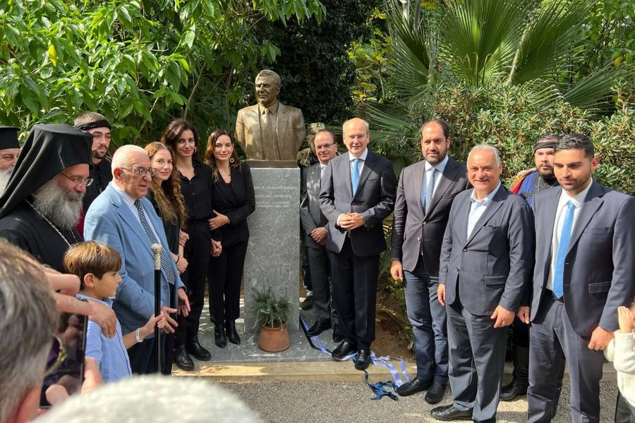 Ρέθυμνο: Συγκίνηση στα αποκαλυπτήρια της προτομής του Γιάννη Κεφαλογιάννη