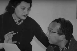 Πριν γίνει ύμνος του ’40, ήταν ερωτικό τραγούδι: Η ιστορία πίσω από το «Παιδιά της Ελλάδος παιδιά»