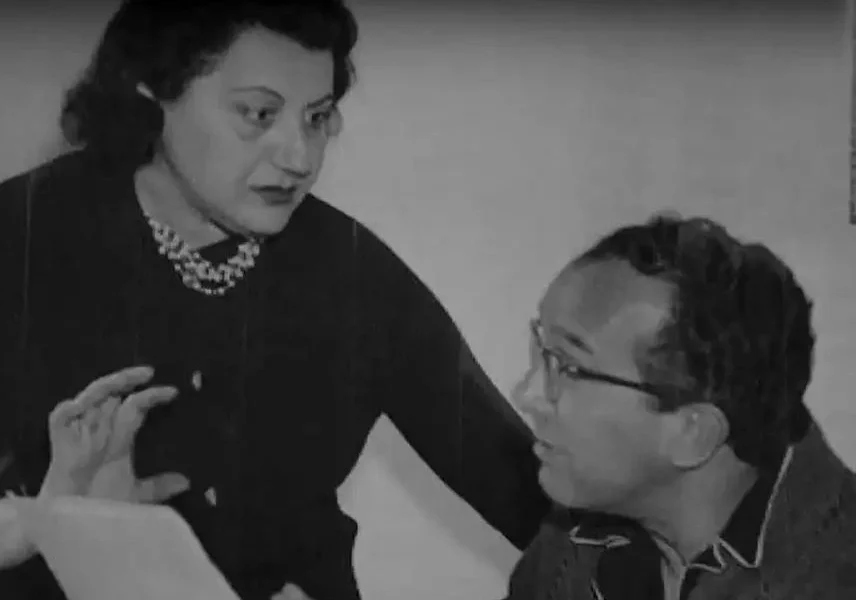 Πριν γίνει ύμνος του ’40, ήταν ερωτικό τραγούδι: Η ιστορία πίσω από το «Παιδιά της Ελλάδος παιδιά»