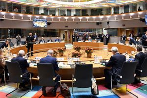 Σύνοδος Κορυφής: Τελεσίγραφο Μακρόν για τον προϋπολογισμό της ΕΕ, ρήγμα στους «27» για την ενέργεια, δημοσιονομική ευελιξία ζητά η Αθήνα