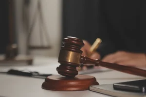 Ρόδος: Δεκτή η αίτηση πολίτη για τη διόρθωση της ληξιαρχικής πράξης γέννησής του σύμφωνα με το φύλο με το οποίο αυτοπροσδιορίζεται
