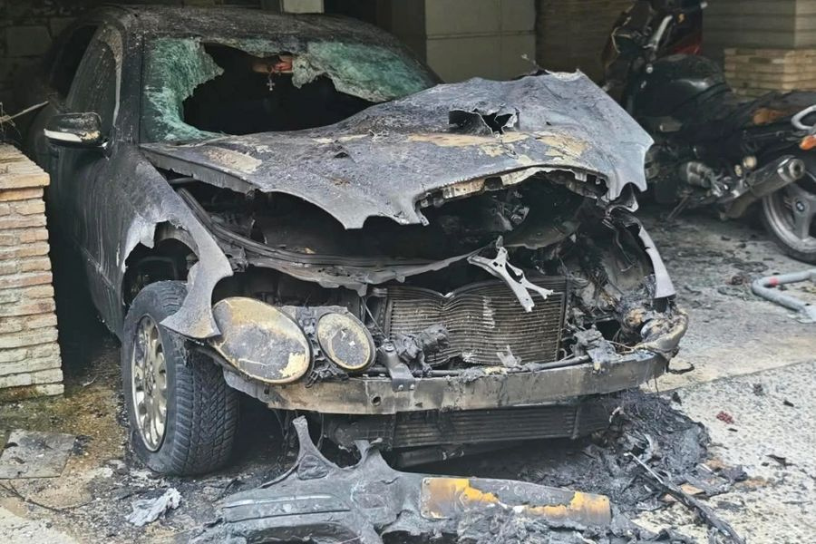 Συνελήφθη ο 34χρονος που φέρεται να έδωσε εντολή για τον εμπρησμό στο αυτοκίνητο αντιδημάρχου Ζωγράφου
