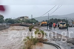 Δραματικές ώρες στη Βόρεια Εύβοια από την κακοκαιρία: Υπερχείλισε ο ποταμός Κηρέας, πλημμύρες και μήνυμα από το 112