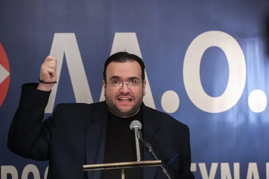 Φίλιππος Καμπούρης: Μαρτυρίες εργαζομένων που τον «καίνε» – «Φαινόμουν σε εταιρείες που δεν ήξερα ότι είμαι, τους παρακάλαγα να μου δώσουν τα λεφτά»
