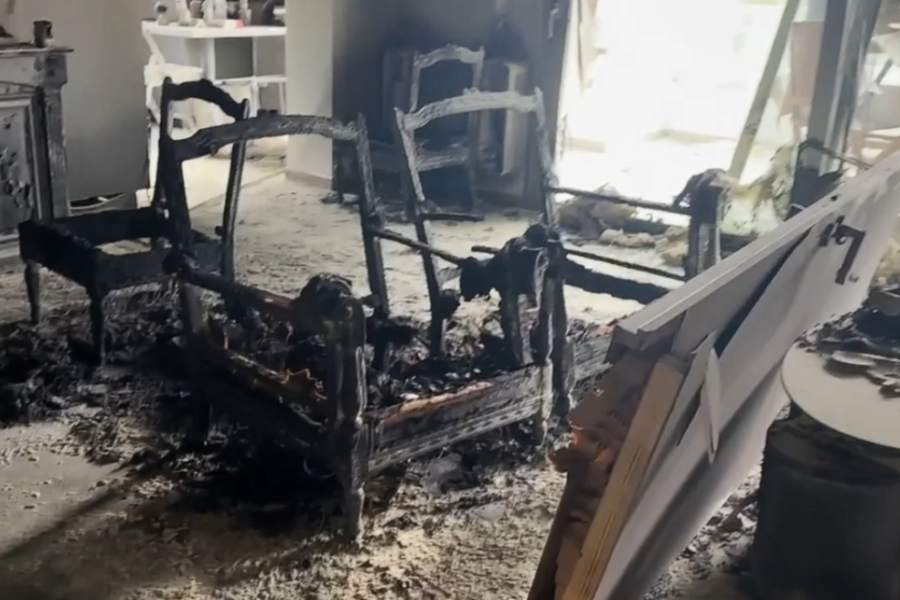 Ο Δένδιας ζήτησε να τεθεί σε άμεση διαθεσιμότητα ο υπαξιωματικός του ΠΝ που έβαλε φωτιά στο σπίτι της πρώην συντρόφου του