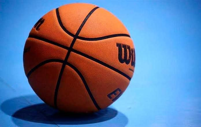 Μεγάλο “κόλπο” στο μπάσκετ: Έκρυβε 820.000 ευρώ σε σπίτι διαιτητής! Έξι εντάλματα σύλληψης, «μέσα» και ο πρόεδρος της ΕΟΚ